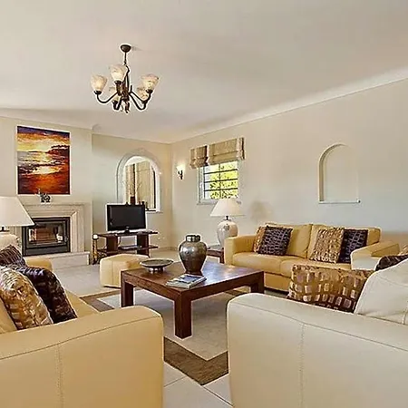 Carvoeiro Sleeps 8 Pool Air Con Wifi 别墅 *